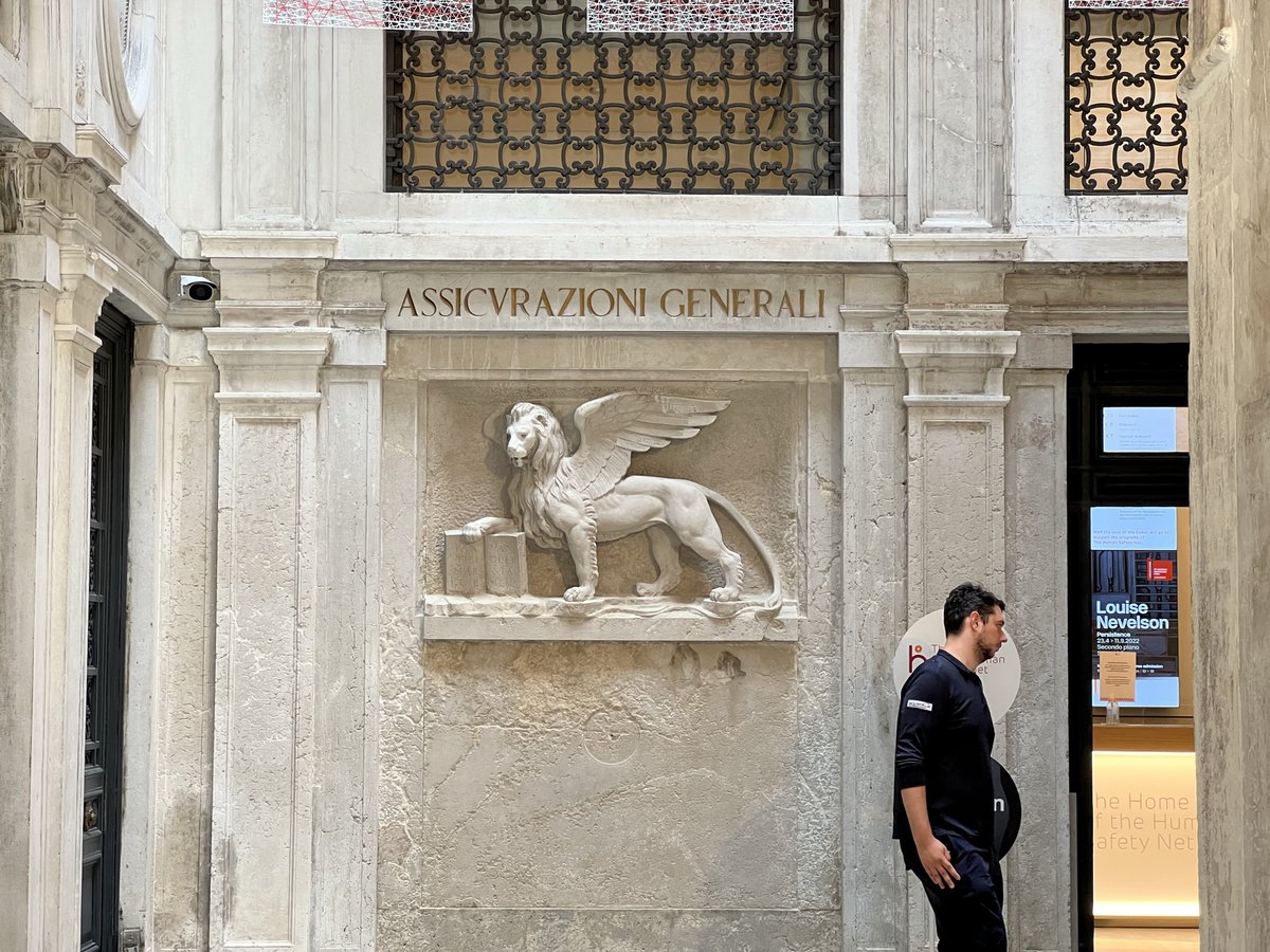 juanchapar's tweet photo. Assicurazioni Generale, Piazza San Marcos, Venezia Giugno 2022
#architecturephotography #venicebuildings #venicephotos
#arteveneciano #venicebuildings #venicephoto #digitalart
#edificiosvenecia #edificiositalia #fineartphotograph
#fotosvenecia #fotosdeedificios #photobuildings https://t.co/qJgstBxpay