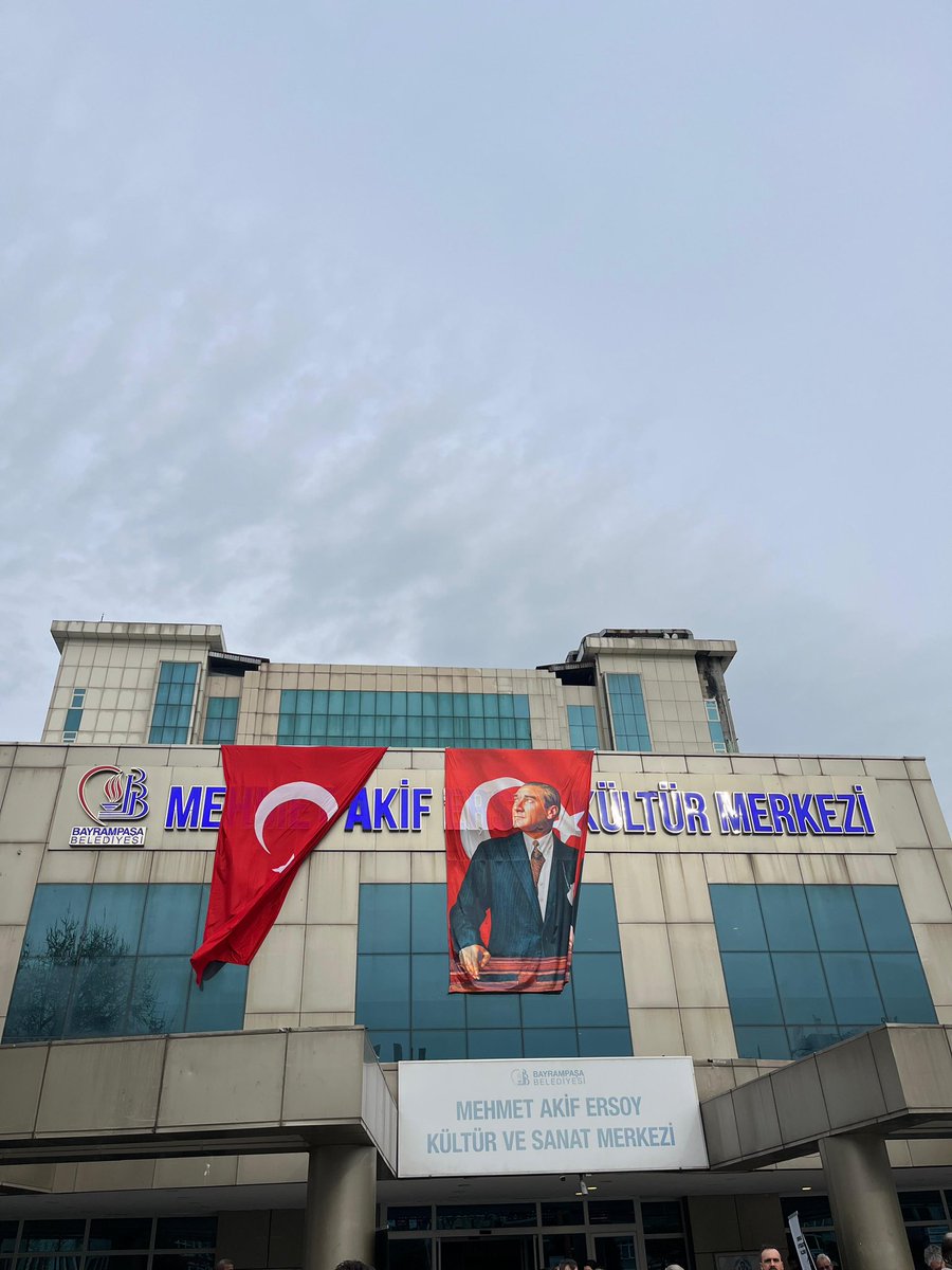 aslan yakışmaz kafeste