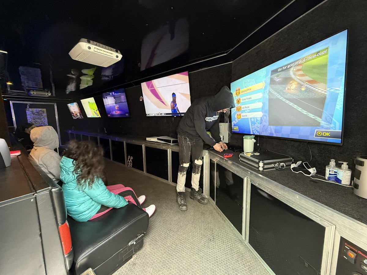 GameTruckNEO's tweet photo. Don't let spring showers rain on your parade 🌧🎮. 

Bring the party indoors with GameTruck and make a splash with your crew. Book your spot at https://t.co/NlYoFg198R today!

#birthday #birthdayparty #partyidea #party #birthdaygirl #birthdayboy https://t.co/gRv1LGSauk