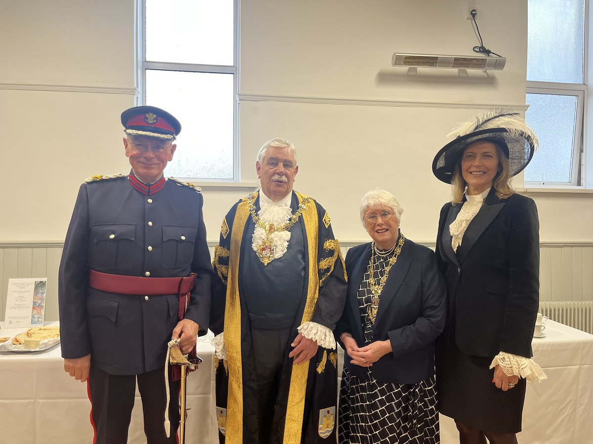 Former High Sheriff of West Glamorgan (@hsofwestglam) on Twitter photo 🎩🪶Pleased to attend <a href="/SwanseaCouncil/">Swansea Council</a> Lord Mayor’s Civic Service in the beautiful Capel y Crwys with Wales’Mayors, Vice LL, Councillors and members of the Community. Uplifting prayers, hymns and readings🙏😀
<a href="/highsheriffs/">High Sheriffs' Association of England and Wales</a> 🎩🪶Pleased to attend <a href="/SwanseaCouncil/">Swansea Council</a> Lord Mayor’s Civic Service in the beautiful Capel y Crwys with Wales’Mayors, Vice LL, Councillors and members of the Community. Uplifting prayers, hymns and readings🙏😀
<a href="/highsheriffs/">High Sheriffs' Association of England and Wales</a>