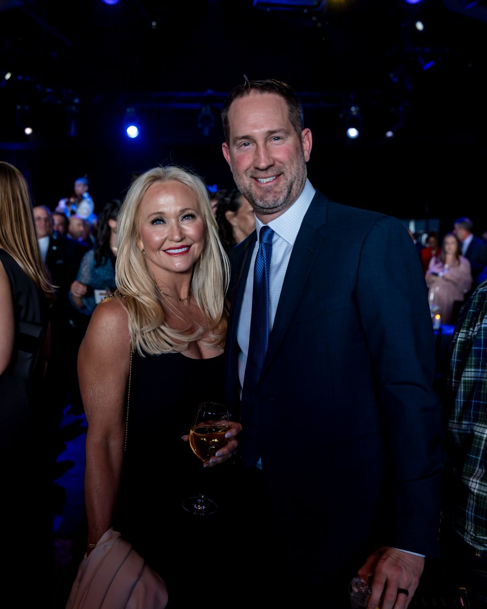 dallascowboys's tweet image. Honoring our Heroes 🏅

Last night, we celebrated the service and bravery of Medal of Honor recipients at the Grand Opening of the National Medal of Honor Museum!