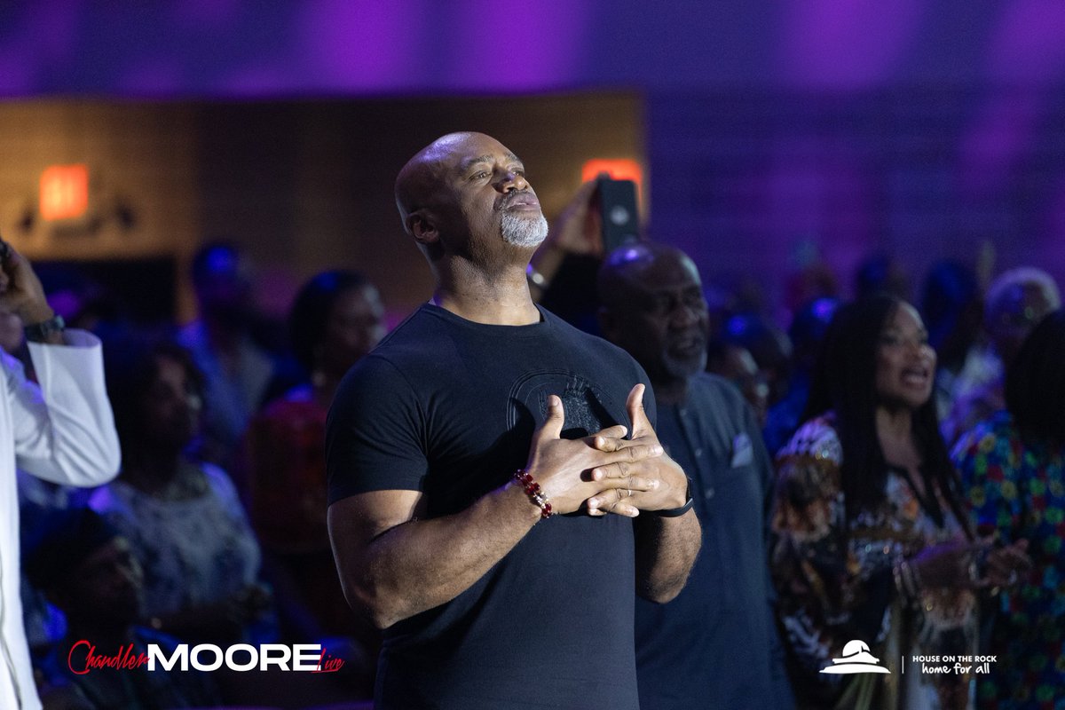 TheExperienceLG's tweet image. Let everything that has breath praise the Lord!!!!

🎶Praise the Lord oh my soul
Praise the Lord oh my soul
I won’t be quiet
My God is alive
How could I keep it inside
Praise the Lord oh my soul🎶

#ChandlerMoore
#ChandlerMooreLive
#WorshipExperience
#HouseOnTheRock