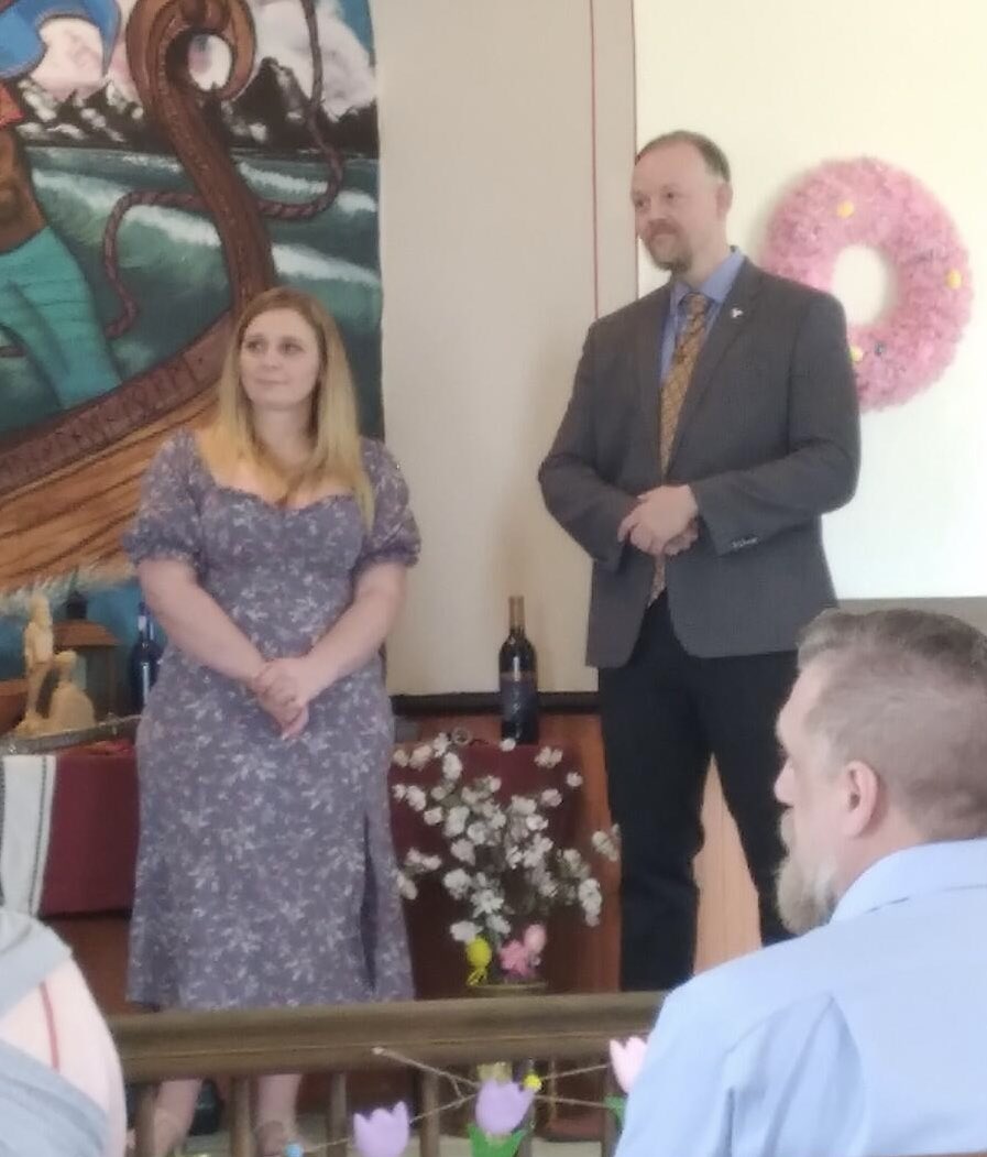 FolkAsatru's tweet photo. New Goðar Ordained! Hail Gyðja Heather Young! Hail Goði Jonathan Rock! #gothar #goðar #gothi #goði #gythia #gyðja #asatru #ásatrú #afa #asatrufolksssembly #linden #thor #Þórr #thorshof #þórshof https://t.co/ESGCOrkqUZ