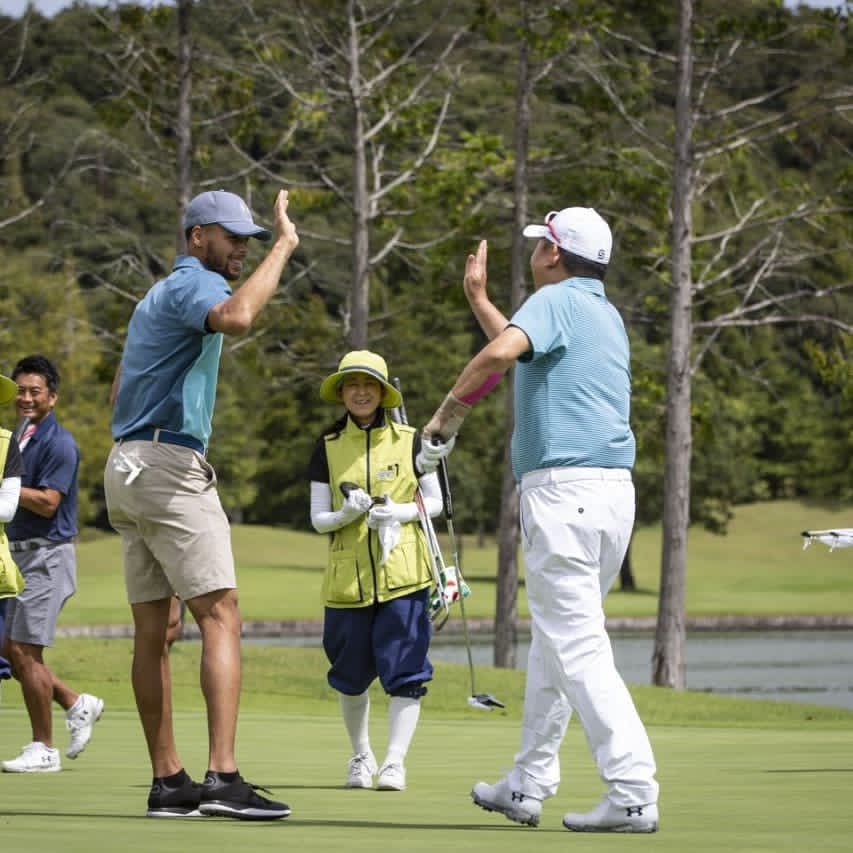 Anthony_Chong1's tweet image. As you begin to live your dream, you must
keep in mind, you are moving in the opposite direction to that which you have been conditioned to follow.#BitcoinTrader #Bitcoinrexpert #Bitcoininvestors #cryptocurrencytrader