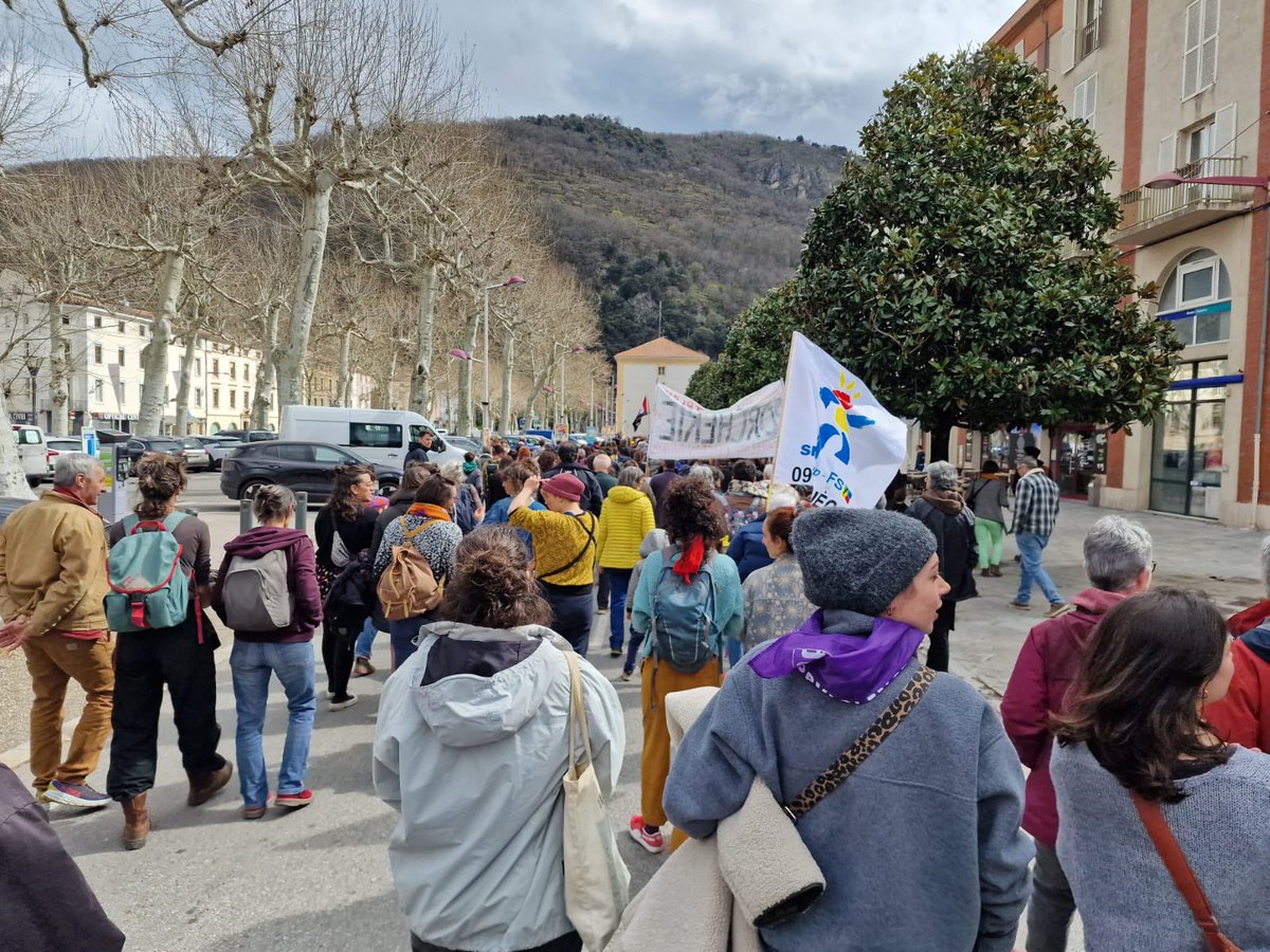 Ce 22 mars, nous étions très nombreux à Foix pour dire non au racisme et à l'antisémitisme!
Non à l'extrême droite qui porte ces haines!