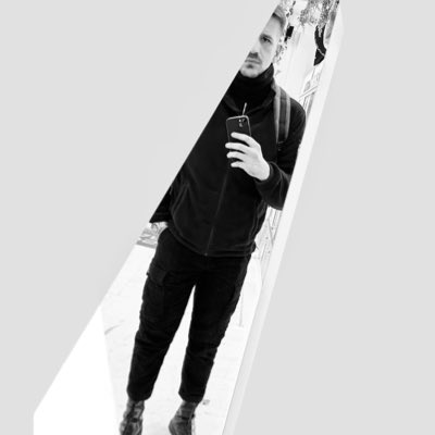 VslR34IV's tweet image. I am black and white.
Never in the middle.
Either terrible or amazing.
#NewProfilePic