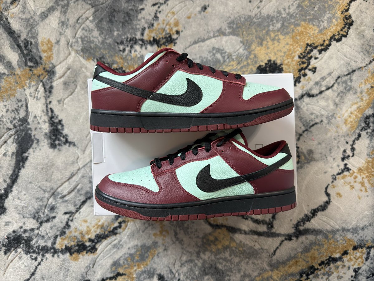 RRice81's tweet photo. Yeezy sz 12 worn 3x $220 OBO
Dunk by you Chicago sz 12 DS $120 OBO
Dunk SB Cherry sz 12 with 1x $150 OBO
Dunk by you team red &amp; Tiffany sz 12 DS $110 OBO
Any rts appreciated pls rt @SellKicksSunday https://t.co/eXzVnnQeQm