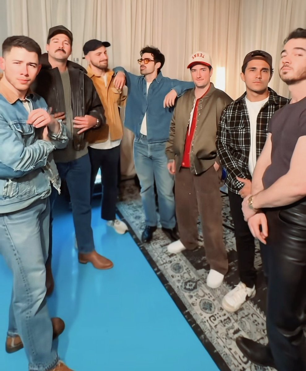 1wendycid's tweet image. BIG TIME RUSH &amp;amp; JONAS BROTHERS AAAAAAAAAAA