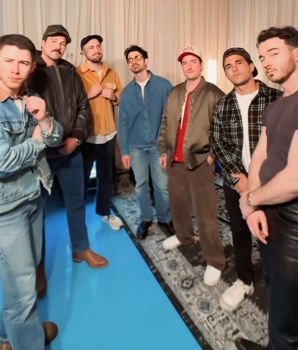 1wendycid's tweet image. BIG TIME RUSH &amp;amp; JONAS BROTHERS AAAAAAAAAAA