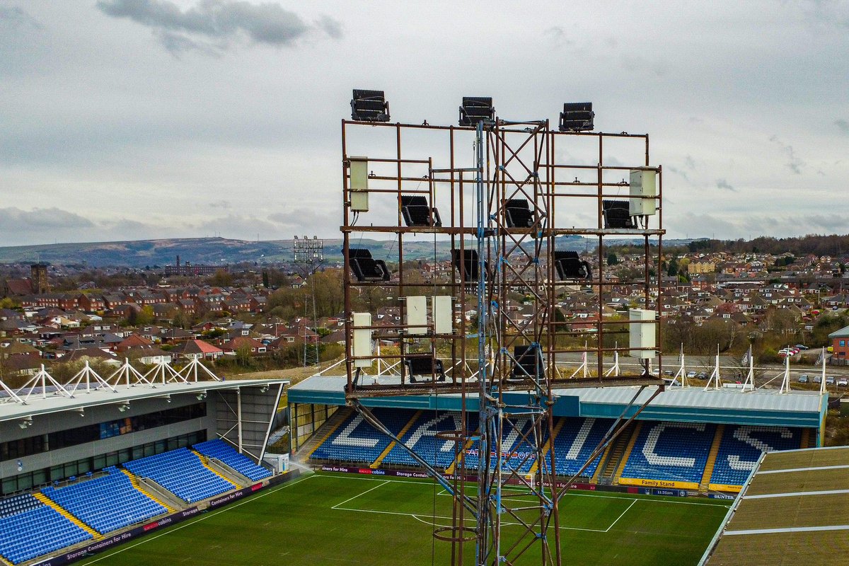 nsmphotographs's tweet image. ππΈ Taking the drone above Boundary Park is always good fun! #oafc
