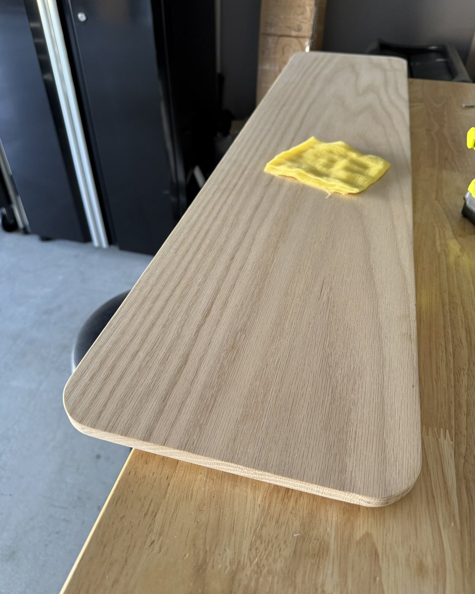 mrtnmatt's tweet photo. My latest off-screen project: a monitor stand. https://t.co/W1C6v5GfEQ