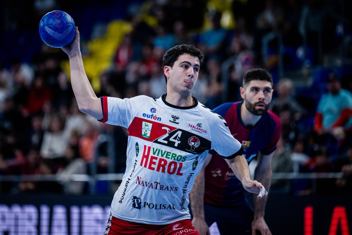 Club Balonmano Nava 🤾🇮🇩 (@balonmanonava) on Twitter photo 𝐍𝐨 𝐭𝐨𝐝𝐨𝐬 𝐥𝐨𝐬 𝐞𝐪𝐮𝐢𝐩𝐨𝐬 𝐬𝐨𝐧 𝐜𝐚𝐩𝐚𝐜𝐞𝐬 de 𝐠𝐚𝐧𝐚𝐫 𝐮𝐧 𝐩𝐚𝐫𝐜𝐢𝐚𝐥 𝐞𝐧 𝐮𝐧𝐚 𝐦𝐢𝐭𝐚𝐝 al <a href="/FCBhandbol/">Barça Handbol</a>
𝐘 𝐞𝐬𝐭𝐚 𝐠𝐞𝐧𝐭𝐞 𝐥𝐨 𝐡𝐢𝐳𝐨 🙌🏻
ℍ𝕆ℕ𝕆ℝ 🎩
¡A seguir trabajando! 💪🏻
📸 Daniel Pérez/Víctor Salgado
#GuerrerosNaveros
#LigaPlenitude 𝐍𝐨 𝐭𝐨𝐝𝐨𝐬 𝐥𝐨𝐬 𝐞𝐪𝐮𝐢𝐩𝐨𝐬 𝐬𝐨𝐧 𝐜𝐚𝐩𝐚𝐜𝐞𝐬 de 𝐠𝐚𝐧𝐚𝐫 𝐮𝐧 𝐩𝐚𝐫𝐜𝐢𝐚𝐥 𝐞𝐧 𝐮𝐧𝐚 𝐦𝐢𝐭𝐚𝐝 al <a href="/FCBhandbol/">Barça Handbol</a>
𝐘 𝐞𝐬𝐭𝐚 𝐠𝐞𝐧𝐭𝐞 𝐥𝐨 𝐡𝐢𝐳𝐨 🙌🏻
ℍ𝕆ℕ𝕆ℝ 🎩
¡A seguir trabajando! 💪🏻
📸 Daniel Pérez/Víctor Salgado
#GuerrerosNaveros
#LigaPlenitude