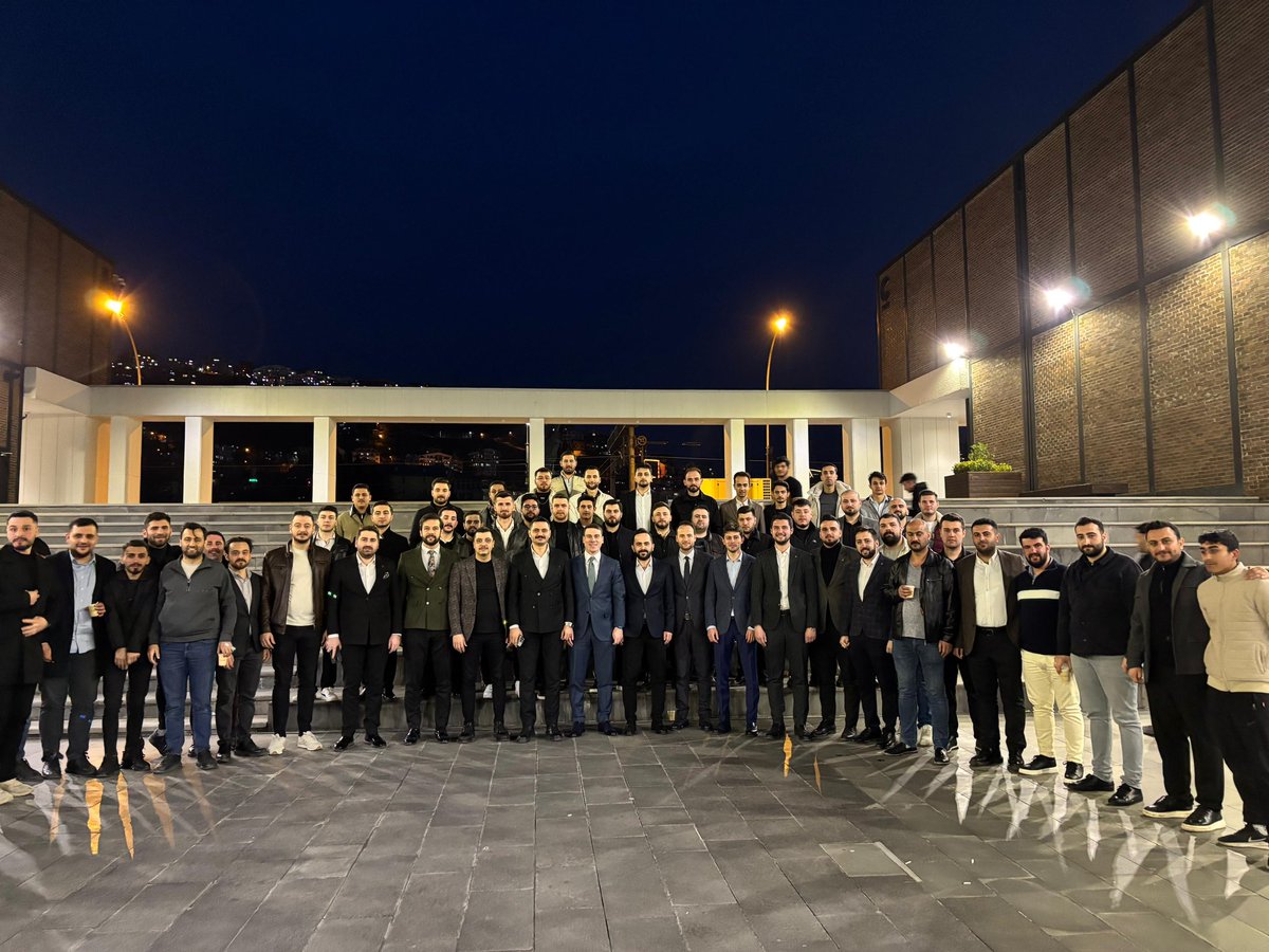 AK Parti Kocaeli ailemiz ile birlikte iftar sofrasında buluştuk.

Rabbim birlik ve beraberliğimizi daim eylesin, Bize hep birlikte nice Ramazanlara kavuşmayı nasip eylesin 🤲