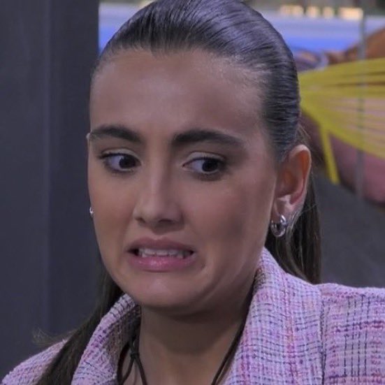 unapolgetic's tweet image. a woman who told zeudi she'll be alone in life. barked at shaila. body shamed chiara and has sex in a room full of people is who you want to reward with a final spot and a plane thanking her for being the nastiest misogynist the world has ever seen. you guys are LOSERS