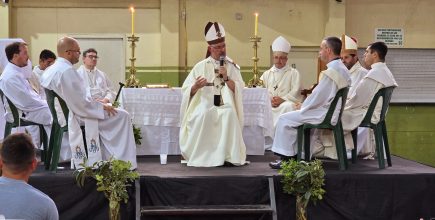 Gozo compartido en las ordenaciones sacerdotales y diaconal en Mercedes-Luján

+Jorge Eduardo presidió la Misa por medio de la cual fueron ordenados sacerdotes Agustín Denezio, Nicolás Monti y Agustín Báez. Asimismo, Manuel Asenzo recibió el diaconado.

🪧arquimercedes-lujan.com.ar/2025/03/22/goz…