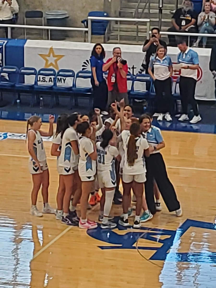 Rebecca Neel tweet media