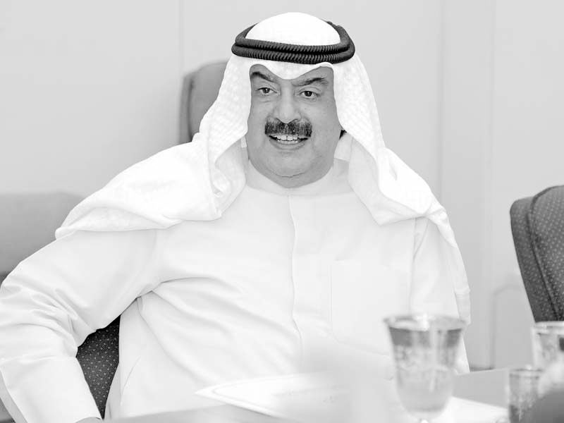 ببالغ الحزن والأسى، نودّع اليوم قامة وطنية استثنائية ورمزًا من رموز العمل الدبلوماسي، المغفور له بإذن الله خالد الجارالله، الذي كرّس حياته لخدمة الكويت ورفع اسمها في المحافل الدولية بكل حكمة واقتدار. لقد كان الراحل مثالاً للرجل الهادئ، الحكيم، والمخلص لوطنه، تاركًا خلفه تاريخاً