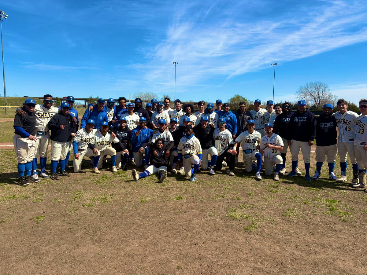 Swedes walk-off win over Friends 10-9

Congrats to Coach Olan Ortiz 100th career win!!! <a href="/Coachortiz5/">Olan Ortiz 🇵🇷</a> 
<a href="/NAIABall/">NAIA Ball</a> <a href="/kcacsports/">Kansas Collegiate Athletic Conference</a>