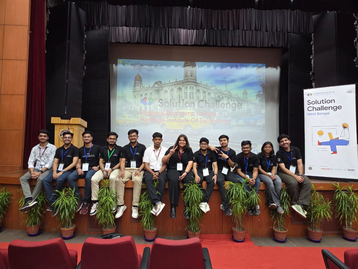 pratikks555's tweet image. W event, W team! ✨
#SolutionChallenge #gdghitk #sessions #RegionalBootcamp2025 #Kolkata #hack2skill #google #hitk