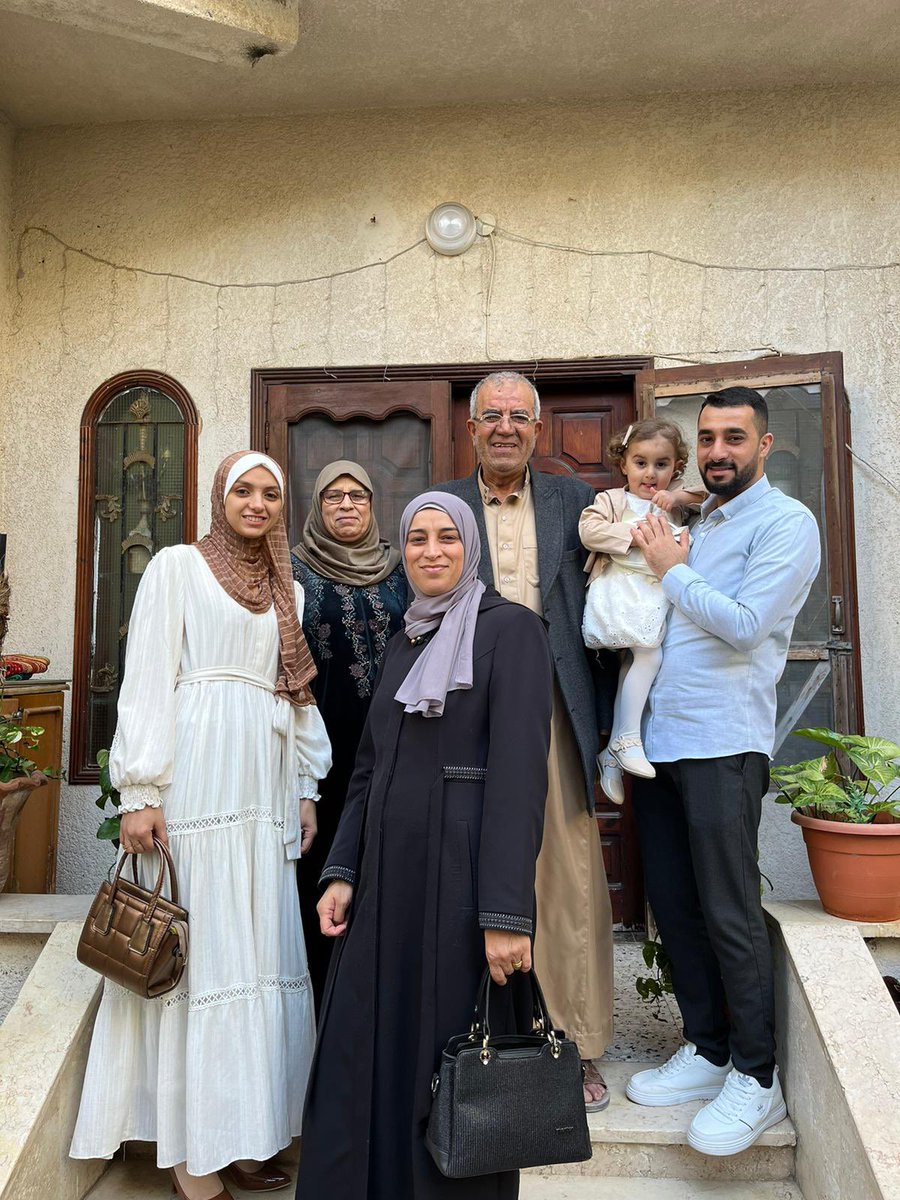 RamAbdu's tweet photo. مِّنَ الْمُؤْمِنِينَ رِجَالٌ صَدَقُوا مَا عَاهَدُوا اللَّهَ عَلَيْهِ ۖ فَمِنْهُم مَّن قَضَىٰ نَحْبَهُ وَمِنْهُم مَّن يَنتَظِرُ ۖ وَمَا بَدَّلُوا تَبْدِيلًا https://t.co/PGRqEeFfYC