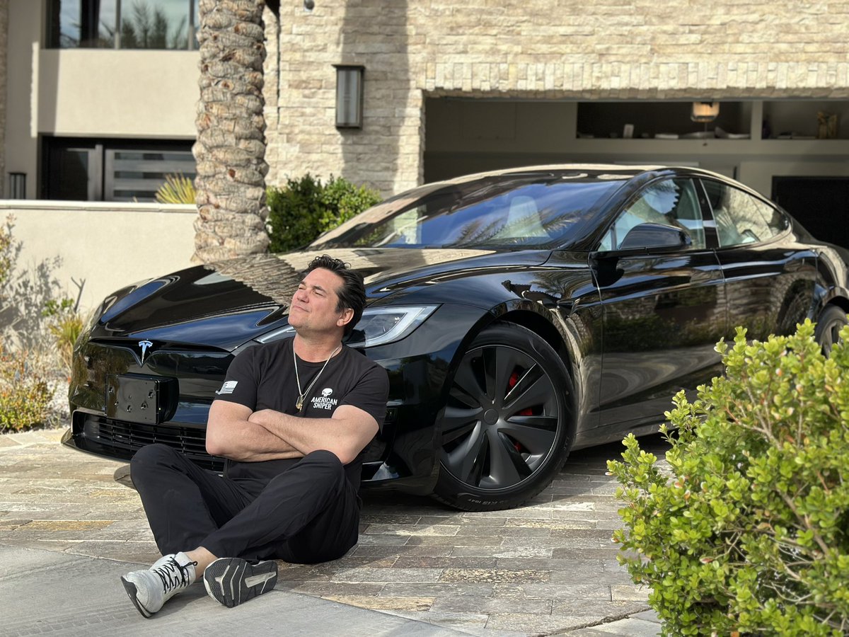 deancainarchive's tweet photo. Dean on Twitter (X). Well that was fast!!
Tesla (and the fastest car I’ve even driven!!)
What does the “S” stand for…? #deacain @RealDeanCain https://t.co/KWartlisGf
