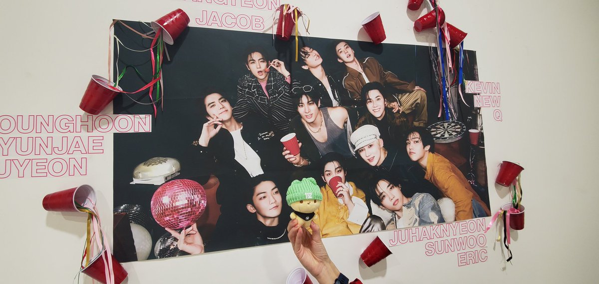 IrSterq's tweet photo. @hello82official @hello82NYC 
#THEBOYZ_POPUP
#THEBOYZ
#hello82 https://t.co/66K9qqs0WL