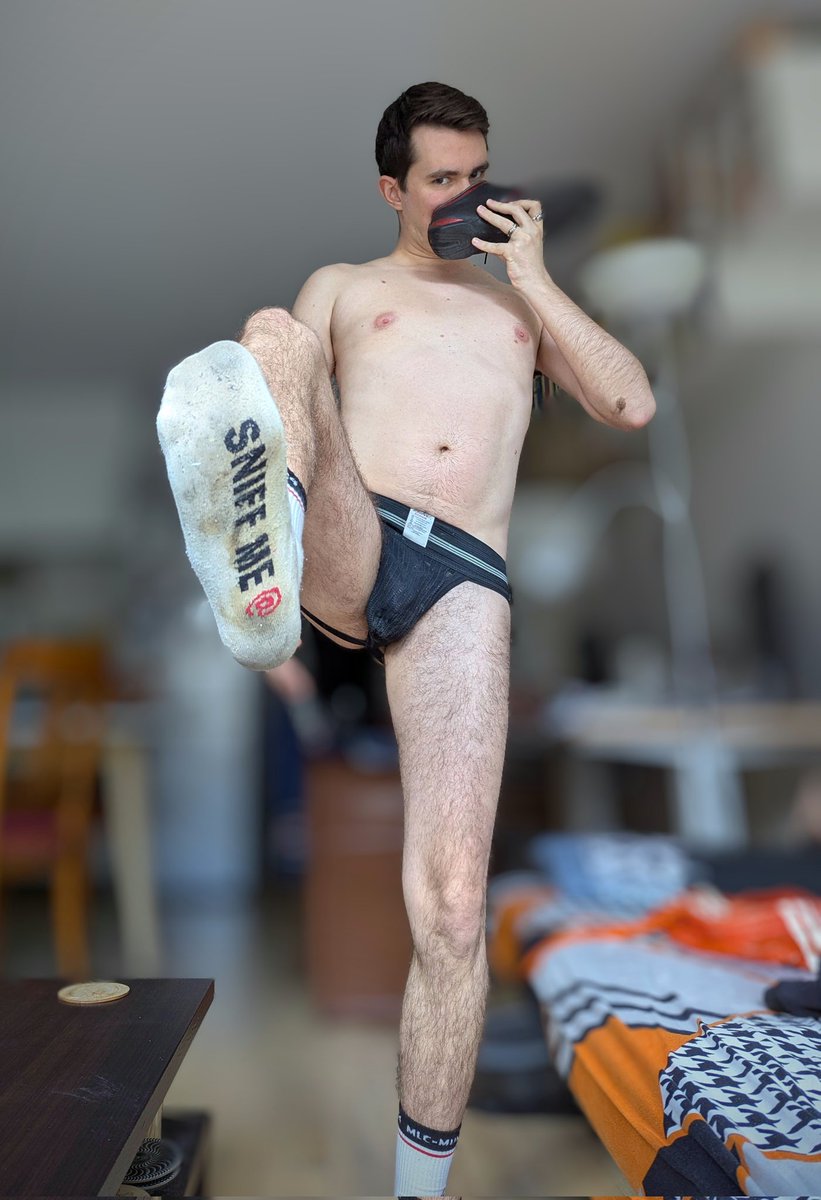 Back to the origins. Nasty socks, sneakers and jockstrap 😈🥵