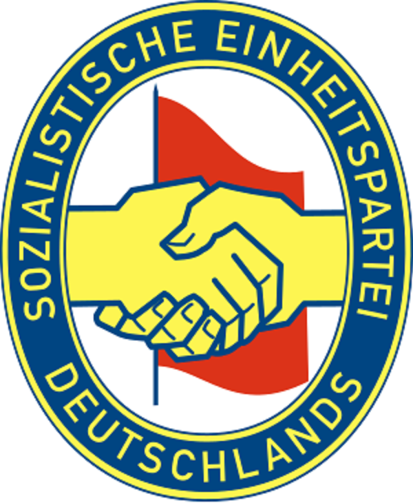 erich48's tweet photo. @goerke_c Wie kommt man sich in dieser Konstellation vor:
SED-PDS-DieLinke. WER ÄNDERT SEINEN PARTEINAMEN WENN ER KEINEN DRECK AN DER WESTE HAT #Gorke ?SED-MÖRDER MORDETEN BIS 1989 ! #GYSI war 20 jahre SED-MITGLIED UND LABERT HEUTE DÜNNSCHISS ALS DieLinke-Fuzzi
Und Sie SIND WIRKLICH WER ! https://t.co/9y4ExBeclH