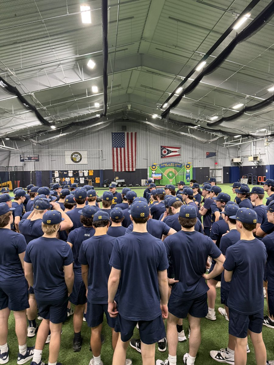 Saint Ignatius Baseball tweet media