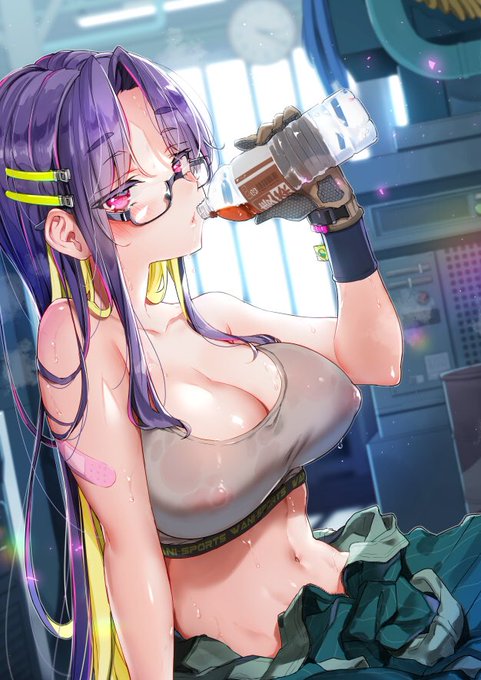 びっっっくりした
自分が前に描いたおねーさんとVRCの世界で会ってしまった…
胸元に汗が流れる再現まで完璧で、いや…うん、あくまでギミックの確認でね!胸覗き込んだだけなんでね!!ギミックの確認で!!! 