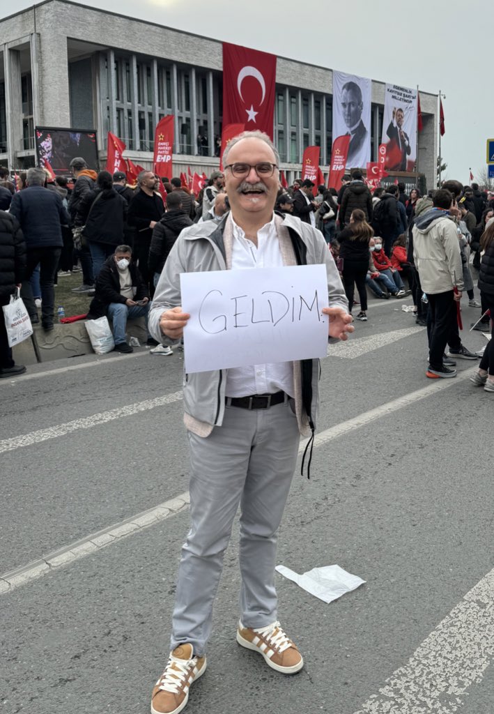 Emrah Safa Gürkan (@jeandpardaillan) on Twitter photo 