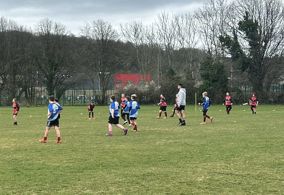 Huge shout out to <a href="/MrHillRugby/">MrHillRugby</a> <a href="/CWCHS_PE/">Cardiff West Health & Wellbeing</a> for his time on yet another Sunday morning! Fantastic to have a Hub officer so integrated within our club and community supporting our volunteers to deliver rugby in Ely  <a href="/WRU_Community/">WRU Community - Wrth galon y genedl</a> <a href="/BenRose9980/">Ben Rose</a>