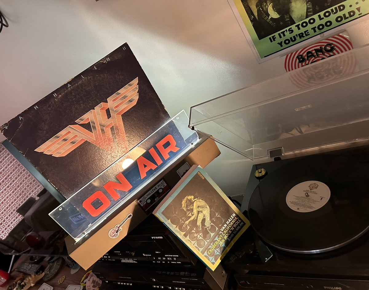 beatlekiss's tweet photo. Sunday Morning Tunes. Released on this date back in 1979. Plus one of the books I am currently reading. Now Playing 
Van Halen - “I I”. #vanhalen #bottomsup #firstspinoftheday https://t.co/eItjxU2ulN