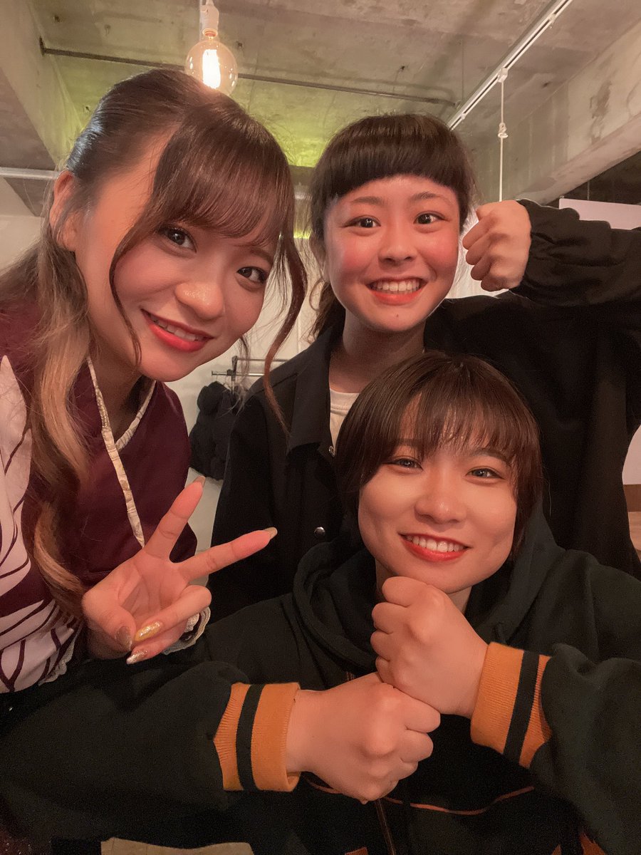 HHarurin0208's tweet photo. 愛知2日目！
THE楽ありがとうございました！！！
お客様はとても温かくて、共演の皆様も優しくて、京子さんは今日も元気で、ワッフルは最高に美味しかった♡

納豆ダンサーズ豊橋支部のりんりん！
つなもまっちゃんも遠くから駆けつけてくれて今日も本当にありがとう✨✨
みんな大好きっ♡ https://t.co/pzGzFtFC3n