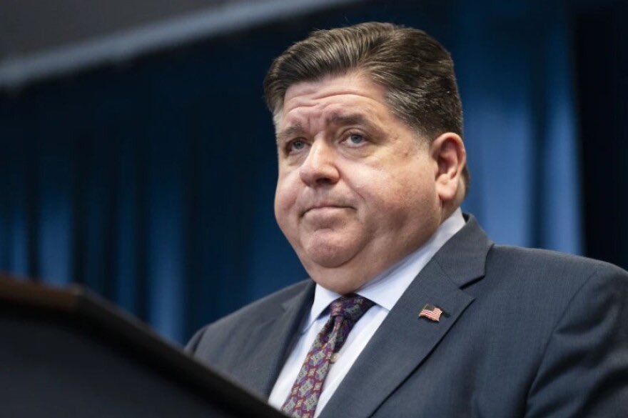JB Pritzker on TrXmp:
"If you think I'm overreacting and sounding the alarm too soon, consider this: It took the Nazis one month, three weeks, two days, eight hours and 40 minutes to dismantle a constitutional republic."

RETWEET if you agree‼️