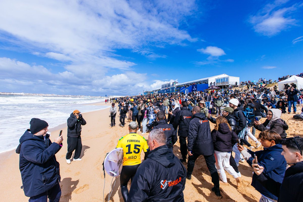 italoferreira's tweet image. 🇵🇹🔛 MEO Rip Curl Pro Portugal: 2º lugar 🇧🇷🥈 
📷: @wslbrasil @wsl 
#IF15 #ItaloFerreira #Portugal #Lider #WSL