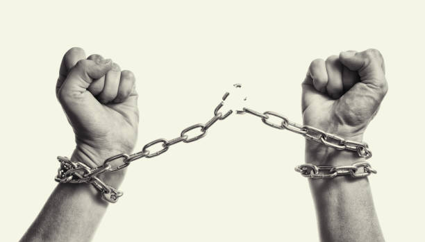 Carlo_on_air's tweet image. #Quotes
Freedom
A slave broke his chains and was free.
On the first day, he walked through shady woods, dreaming.
On the second day, he crouched on dusty paths, pondering.
On the evening of the third day, they found him in front of his master's house.