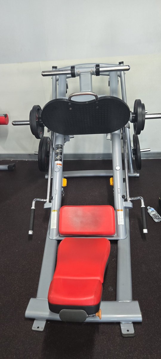 Getting in legs today the countdown to April 12th continues. #Legday #GymGoals #wrestling #Countdown