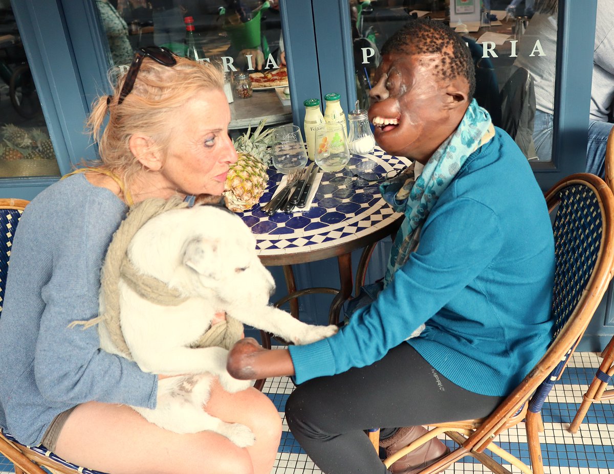 ChildrenOfFire's tweet photo. Julie, a self-declared White Witch, introduced her ParsonTerrier Milo, sat down next to #Dorah, instructed her to "look" into her eyes & then proceeded "to cast out the devil" in Arabic, "to heal her". Without asking if it was ok with us. Just a #London day https://t.co/aBVvsyYF0H