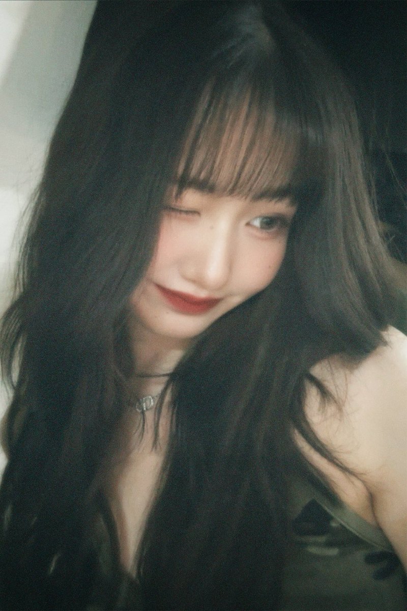 ruan__84's tweet image. 🌂👗