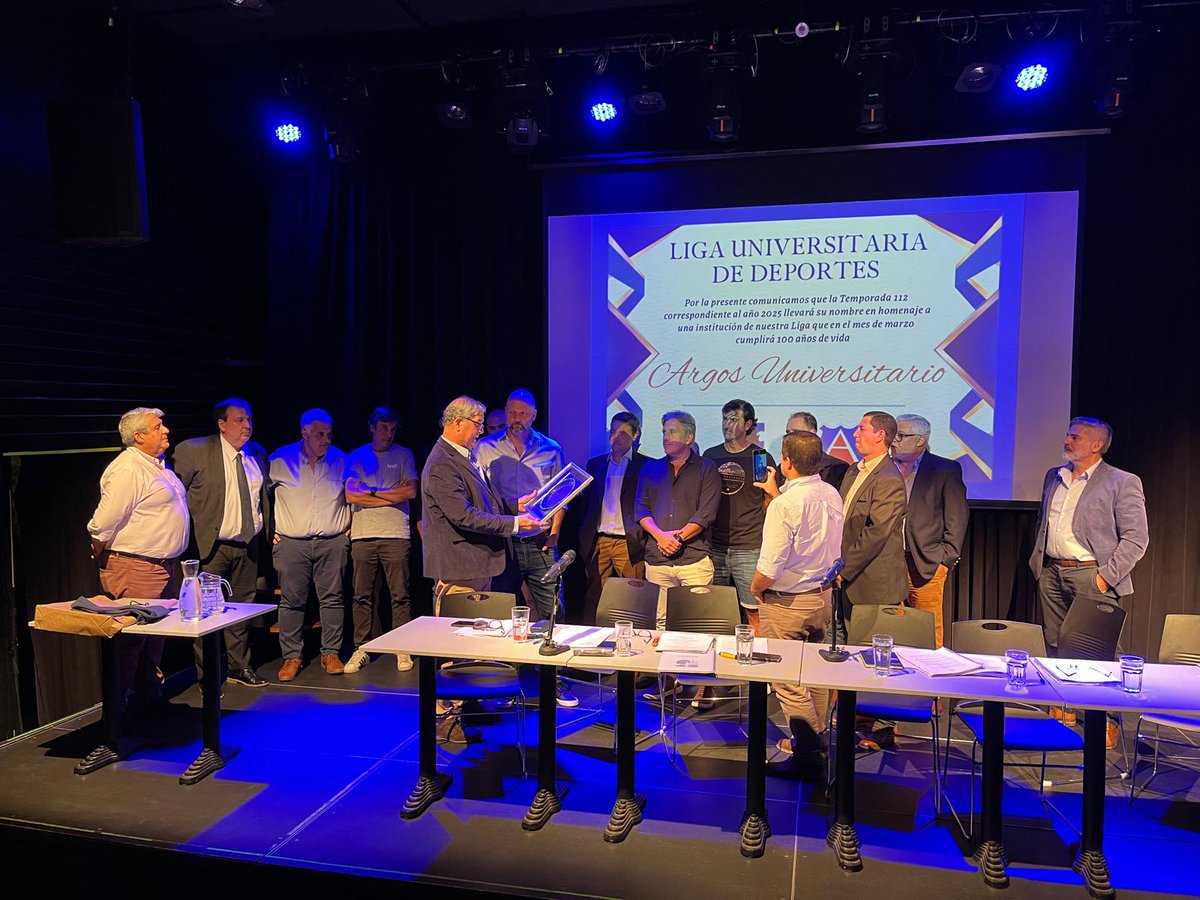 ¡Felices 1⃣0⃣0⃣ años para <a href="/ArgosUniv/">Argos Universitario</a>! 🥳

Una vida ligada a la <a href="/LUD_Oficial/">Liga Universitaria de Deportes</a>.