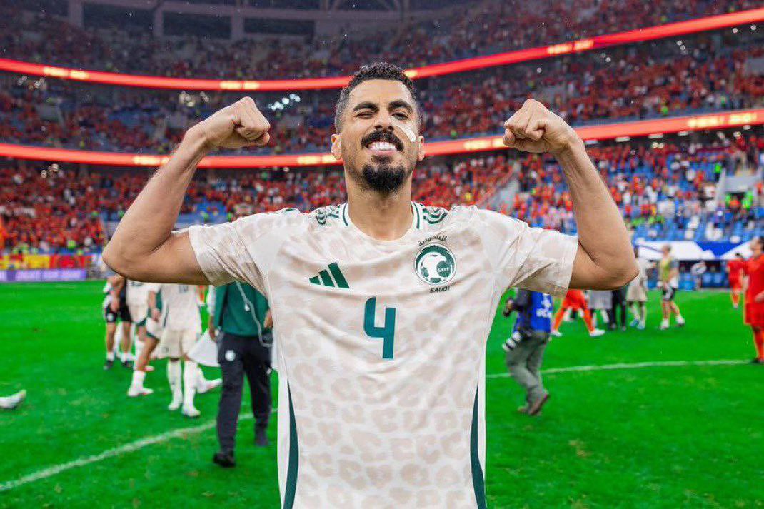 spl2030's tweet image. 🗞 : الرياضية :

المدافع علي لاجامي يطلب 18 مليون ريال سنوياً، ويمنح نادي النصر أسبوعاً واحداً للنظر في العروض المقدمة، بما في ذلك عرض #الأهلي.