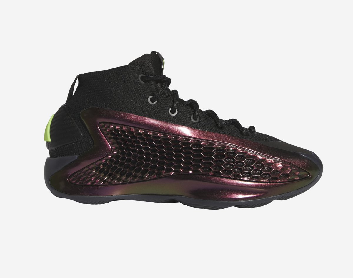 SOLELINKS's tweet photo. Ad: GS adidas Anthony Edwards 1 ‘The Future’ on sale for $49.99 + FREE shipping => https://t.co/NSuznZT3Lo https://t.co/8PGhYxuoqb
