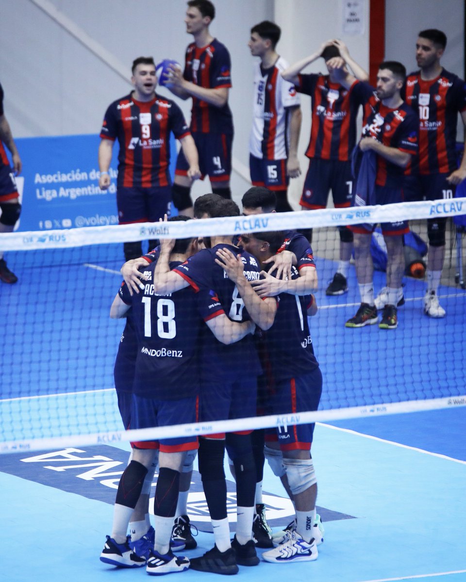 CASLAMatadores's tweet photo. 👊 ¡HOY JUEGAN LOS MATADORES! 

🏐 #SanLorenzo 🆚 Ciudad 
🕕18 hs.
🏆#LVA - Semifinal - Juego 1 
🎟️ $3.000
📍Av. Figueroa Alcorta 7509, Núñez.
📺 @FOXSports 

💪 ¡TODOS JUNTOS! https://t.co/uIiQxZdcg1
