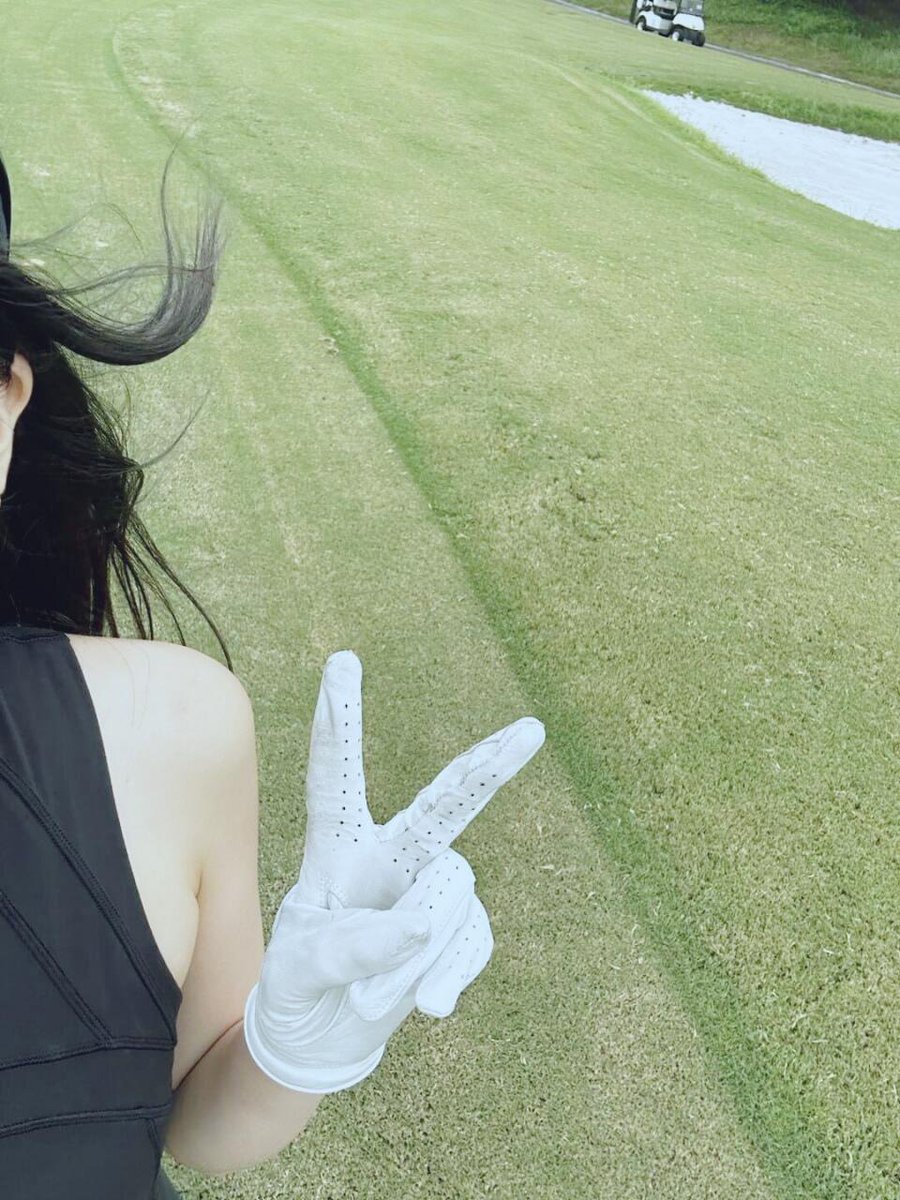 luna15646's tweet photo. Embracing the great outdoors and perfecting my swing on the golf course! https://t.co/kzj4geQ5M6