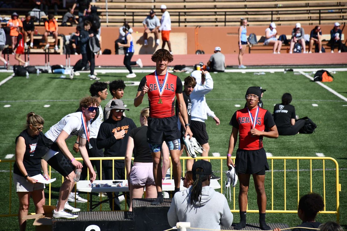 josiahf2007's tweet photo. Another week, Another chance for improvement🥇

Another 200 Pr with 21.9

Red Top Lane 5 https://t.co/Dg0S1byyTE