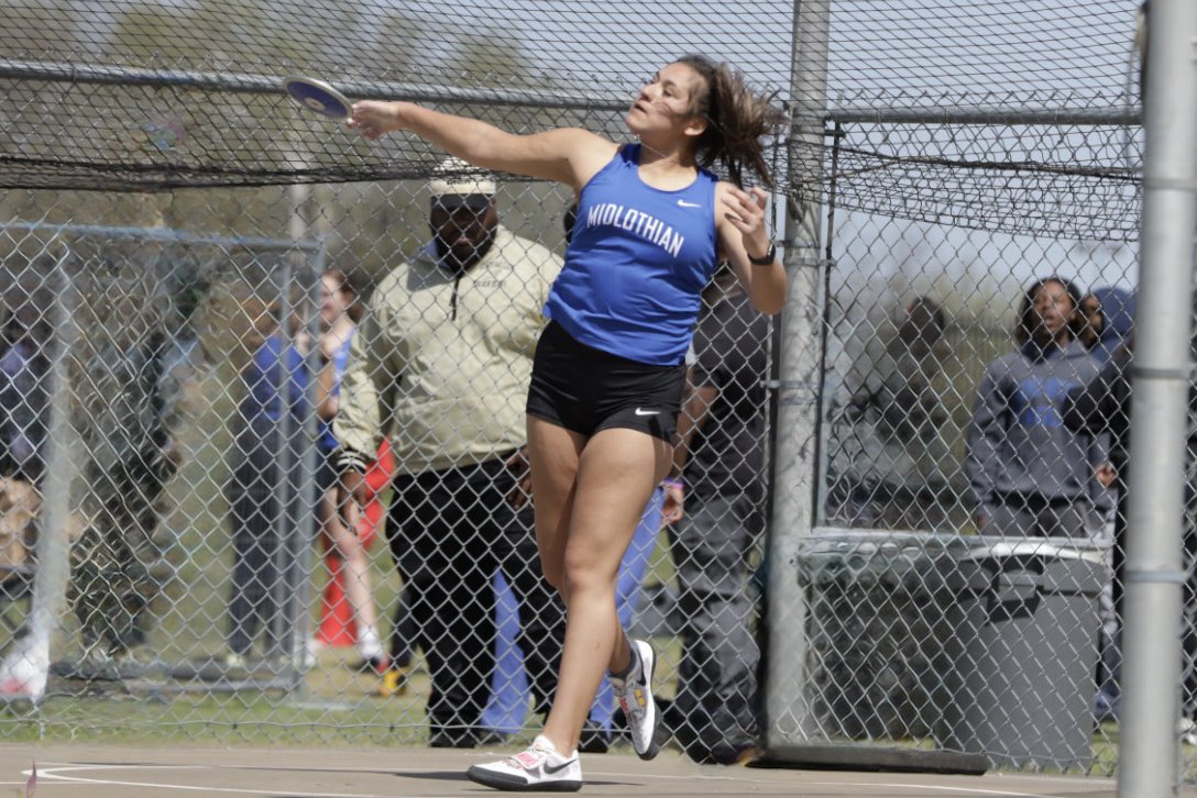 Proud of this girl right here. Monday- got cleared from the back Dr, Tuesday went to practice, Friday- made the roster for track meet. Saturday- Came in 4th place at track meet. Way to do your job and get points for your team. Ⓜ️ We love to watch you throw #throwernation 🥏