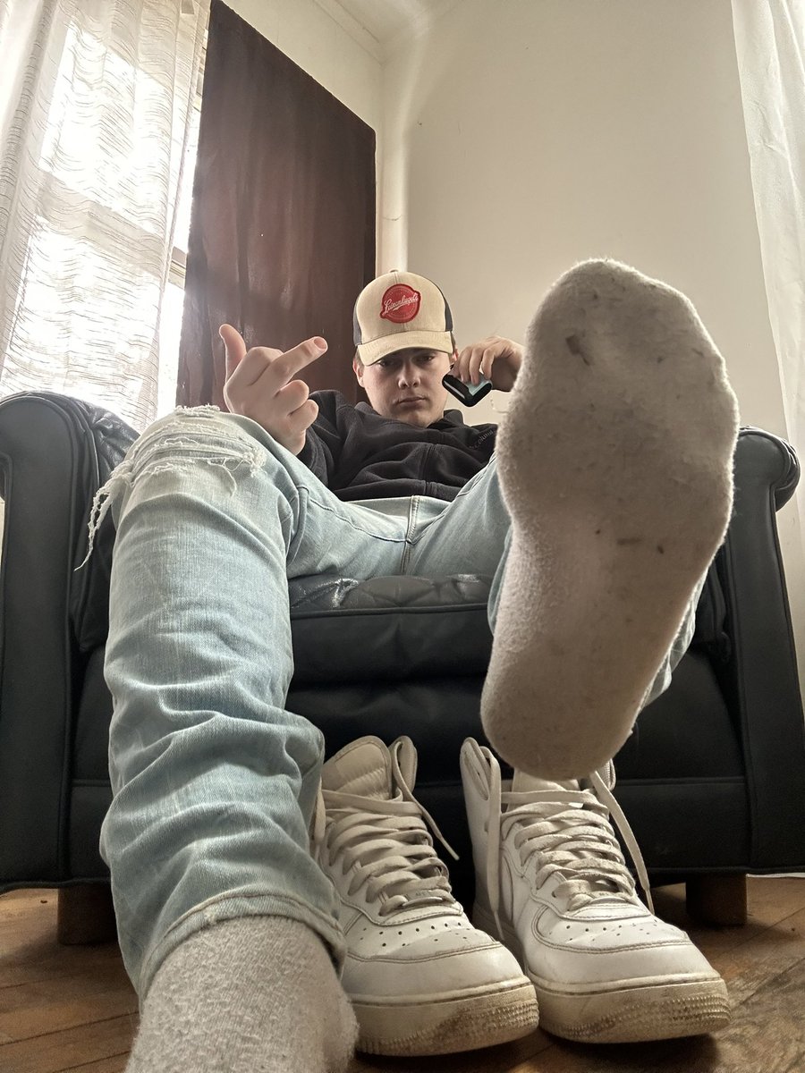 Come serve a true alpha and open up them wallets doing customs and drains all day hmu #findom #cashmaster