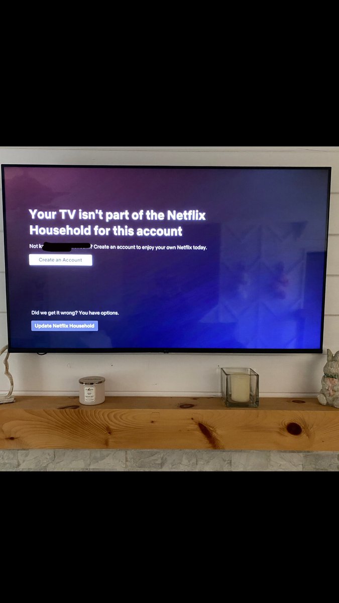 KayyPowell07's tweet photo. I am so sick of you!!!!!!!!!! @netflix this is my LIVING ROOM TELEVISION in my own damn house.  Very close to canceling, get lost. https://t.co/XTPHtm8PL7