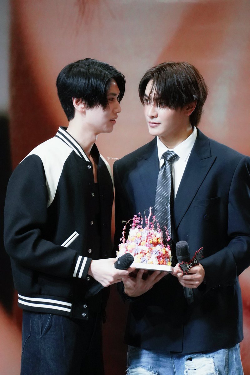 เหมือน ๆ  #24ปีซัพพอร์ตจุงคนนี้ได้มั้ยฮับ